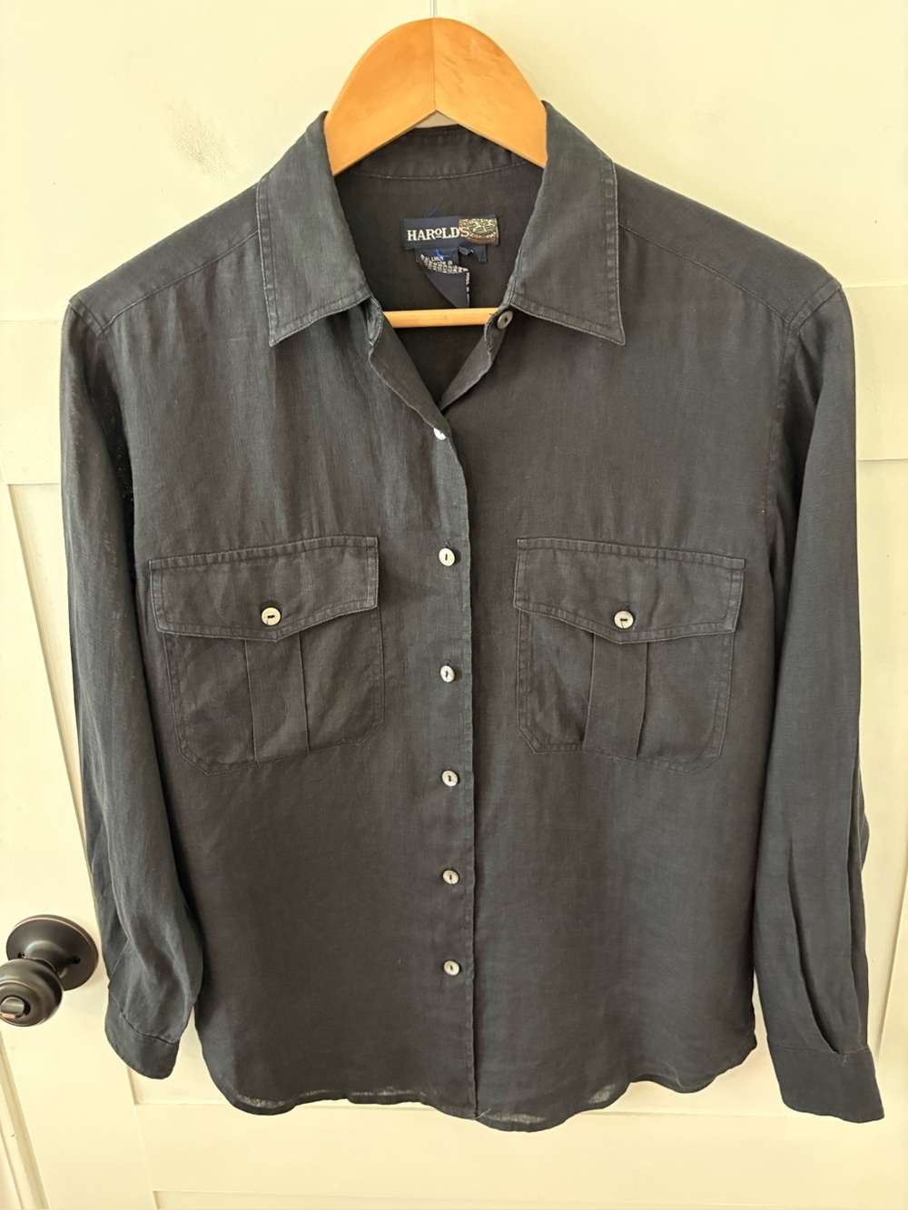 Harold’s Vintage Double Pocket Linen Long Sleeve Shirt. Size 6.